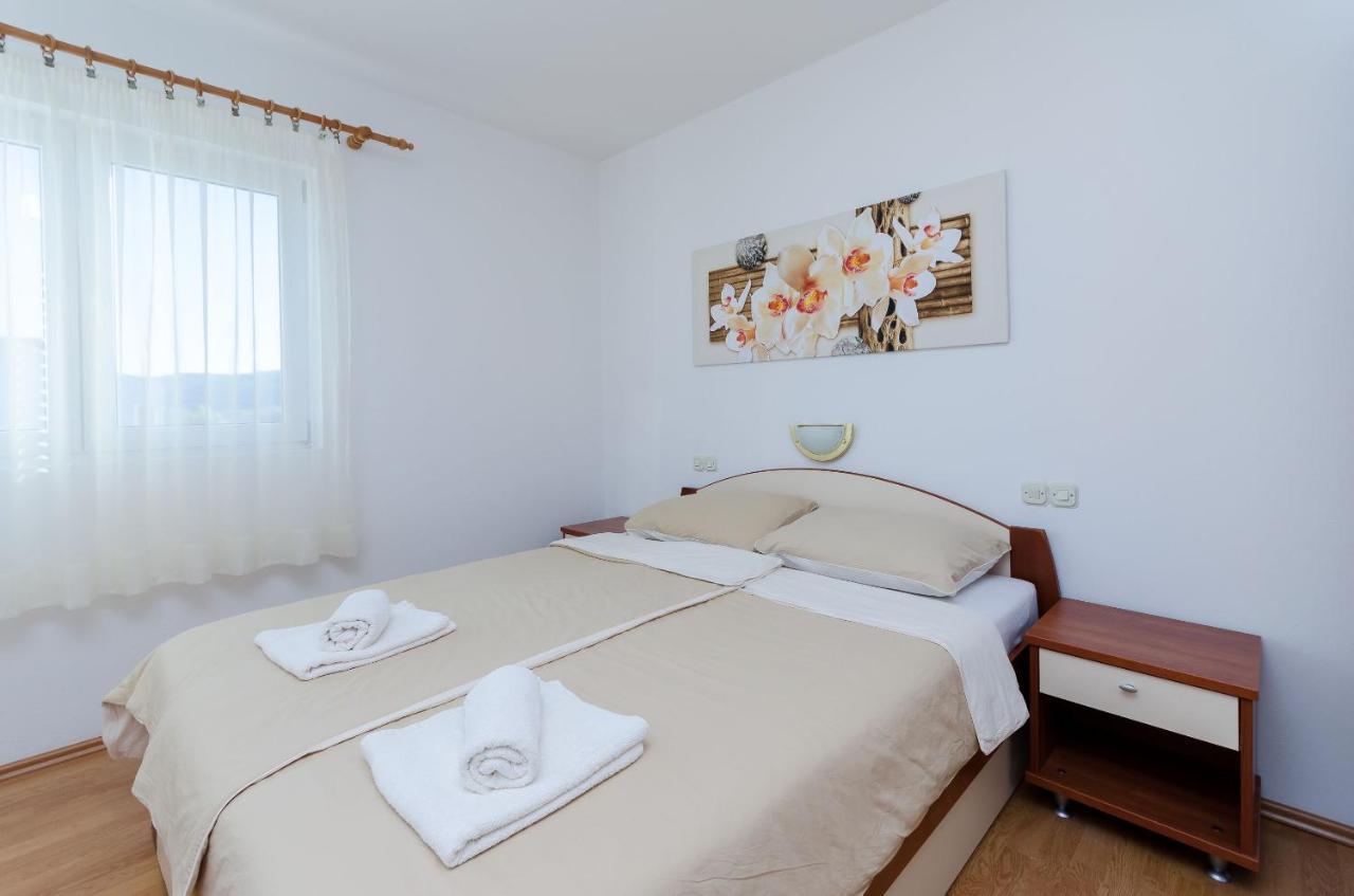 Apartments Marija P Lopar Ngoại thất bức ảnh