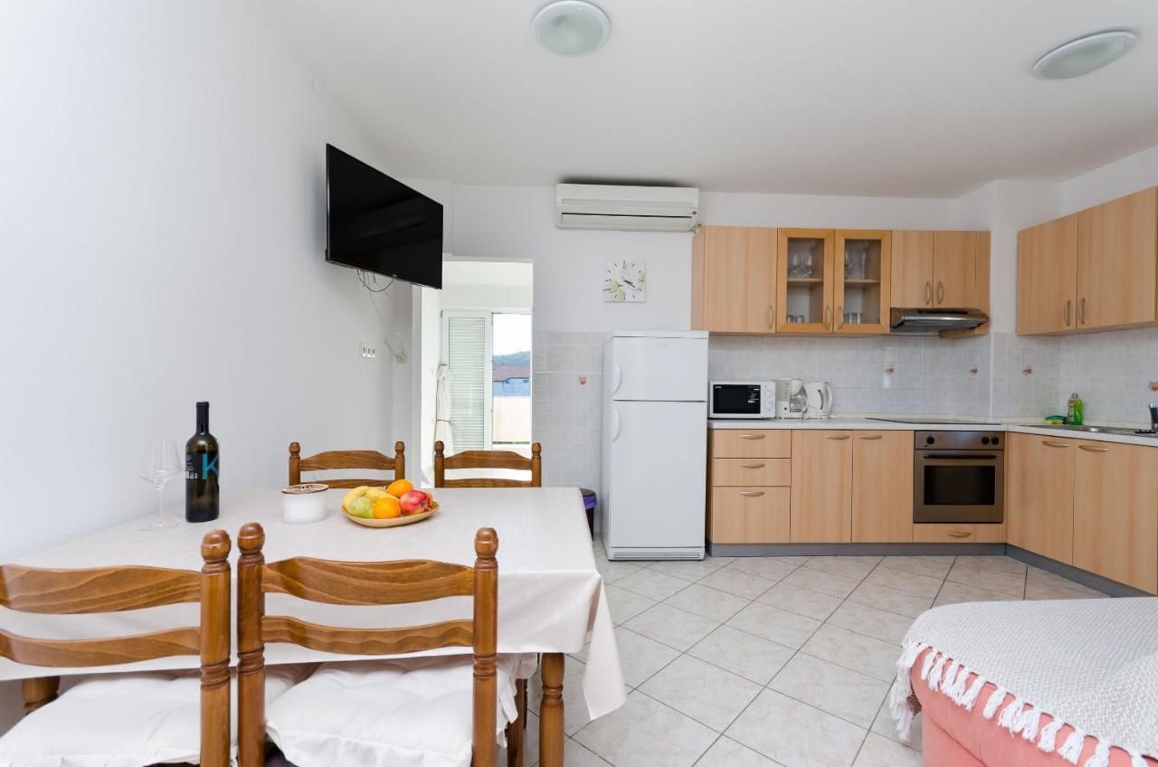 Apartments Marija P Lopar Ngoại thất bức ảnh