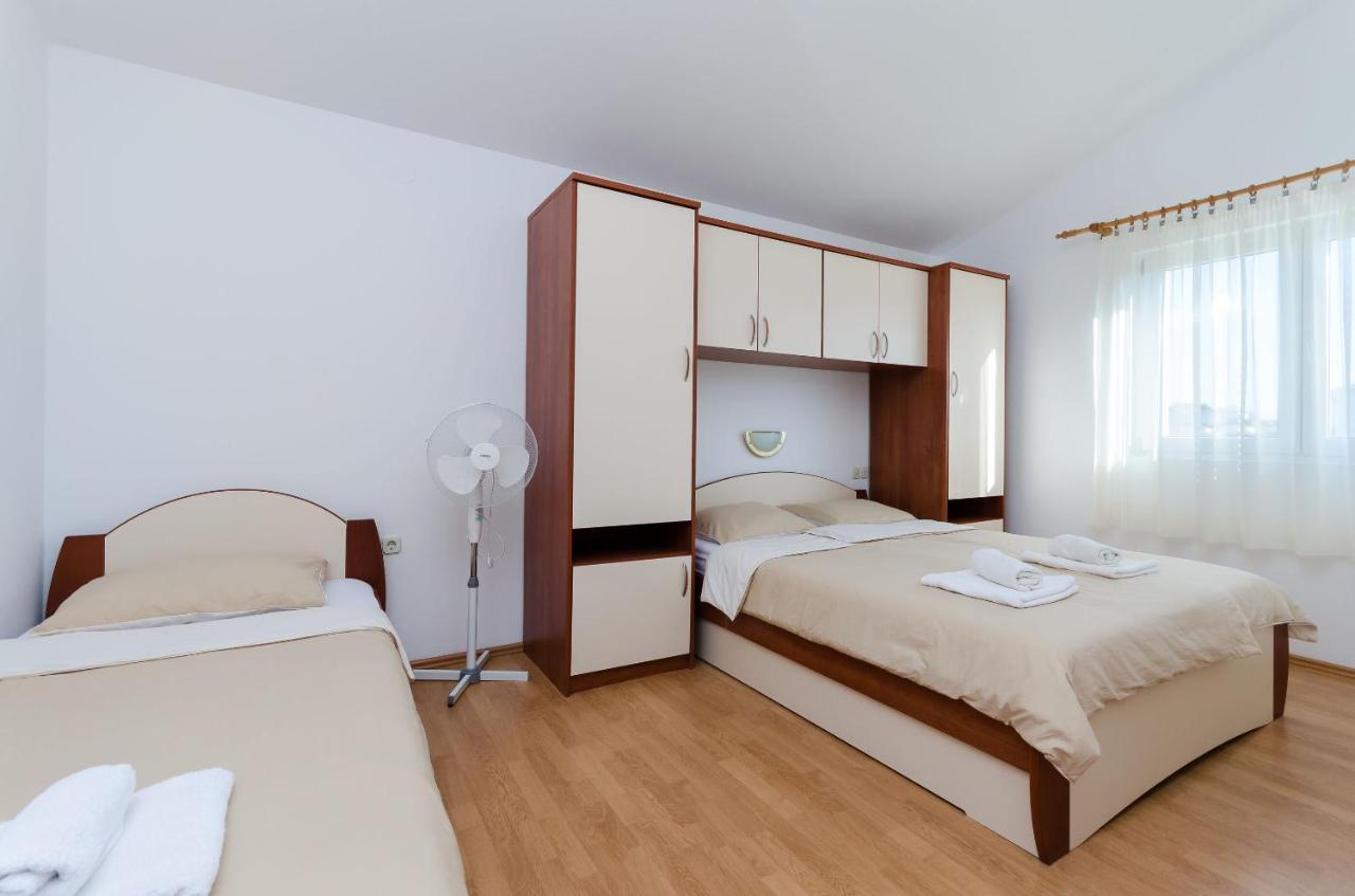 Apartments Marija P Lopar Ngoại thất bức ảnh