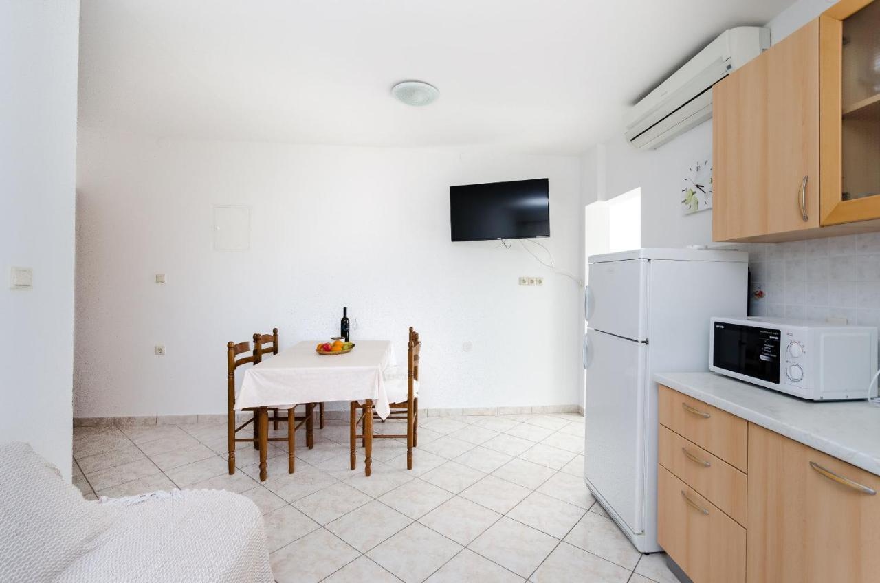 Apartments Marija P Lopar Ngoại thất bức ảnh