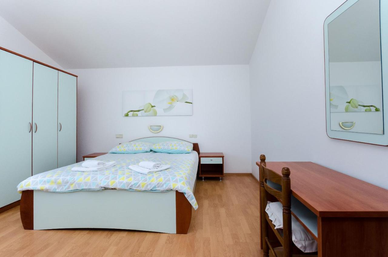 Apartments Marija P Lopar Ngoại thất bức ảnh
