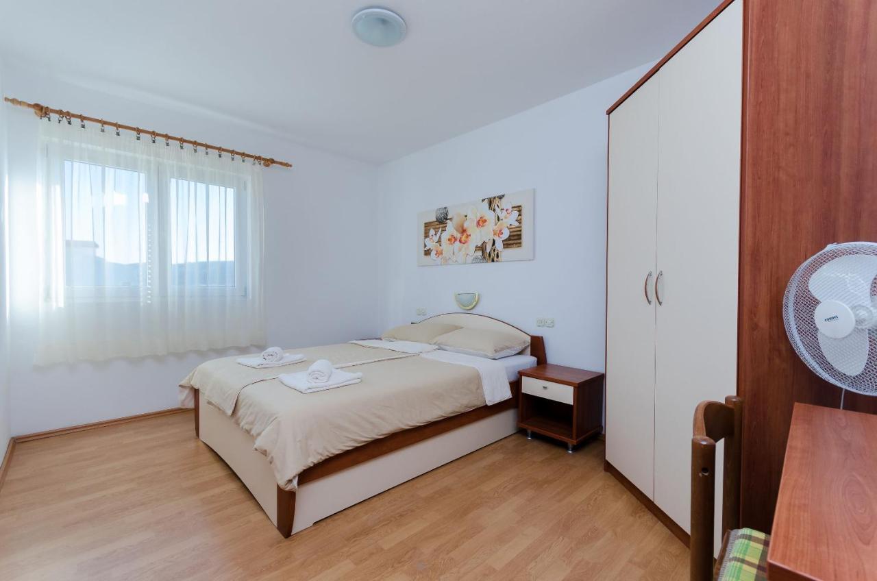 Apartments Marija P Lopar Ngoại thất bức ảnh